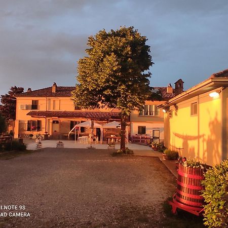 Villa Cascina Angelina Casteggio Exterior foto